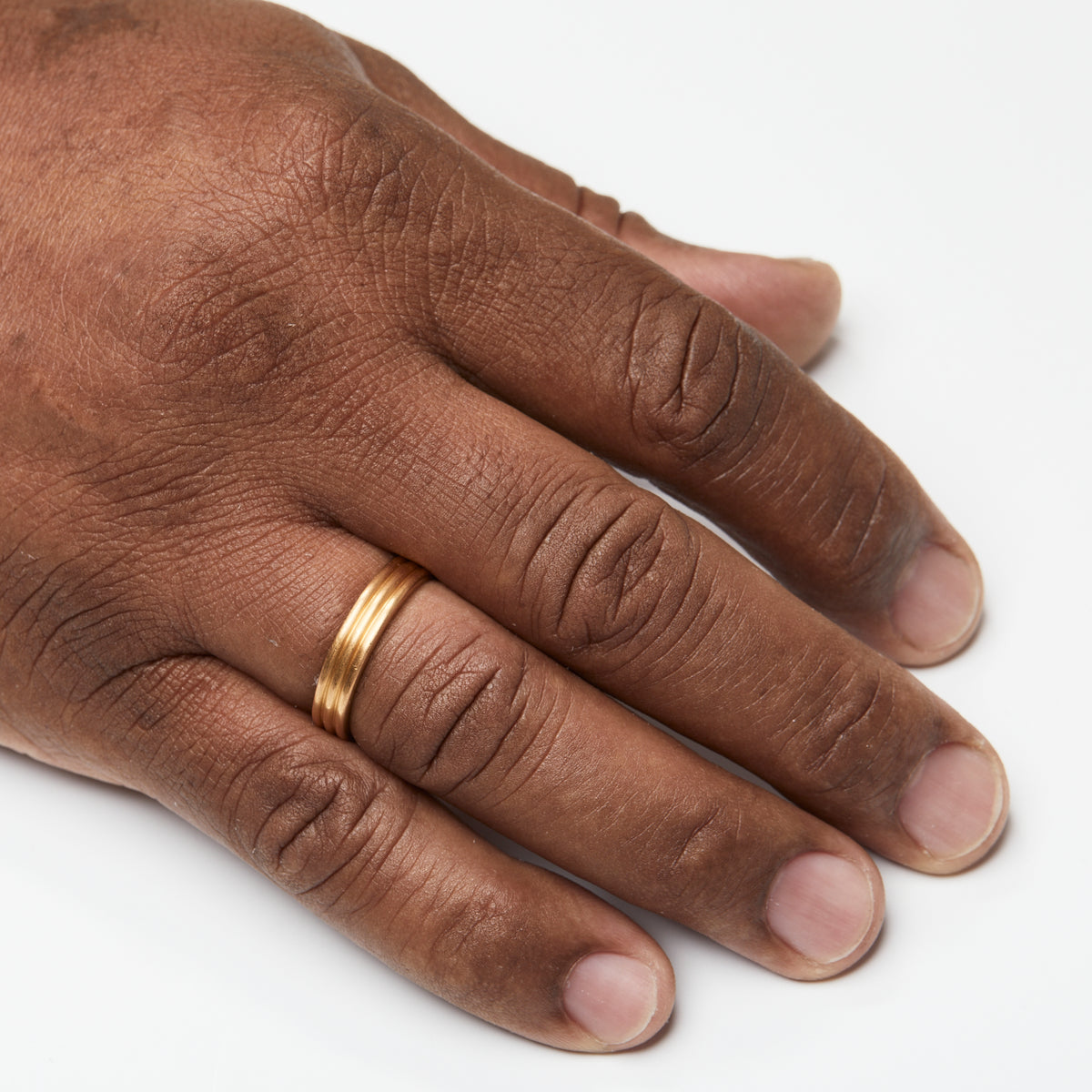 Penta Triple Band in 22K Apricot Gold- 5mm – Reinstein Ross