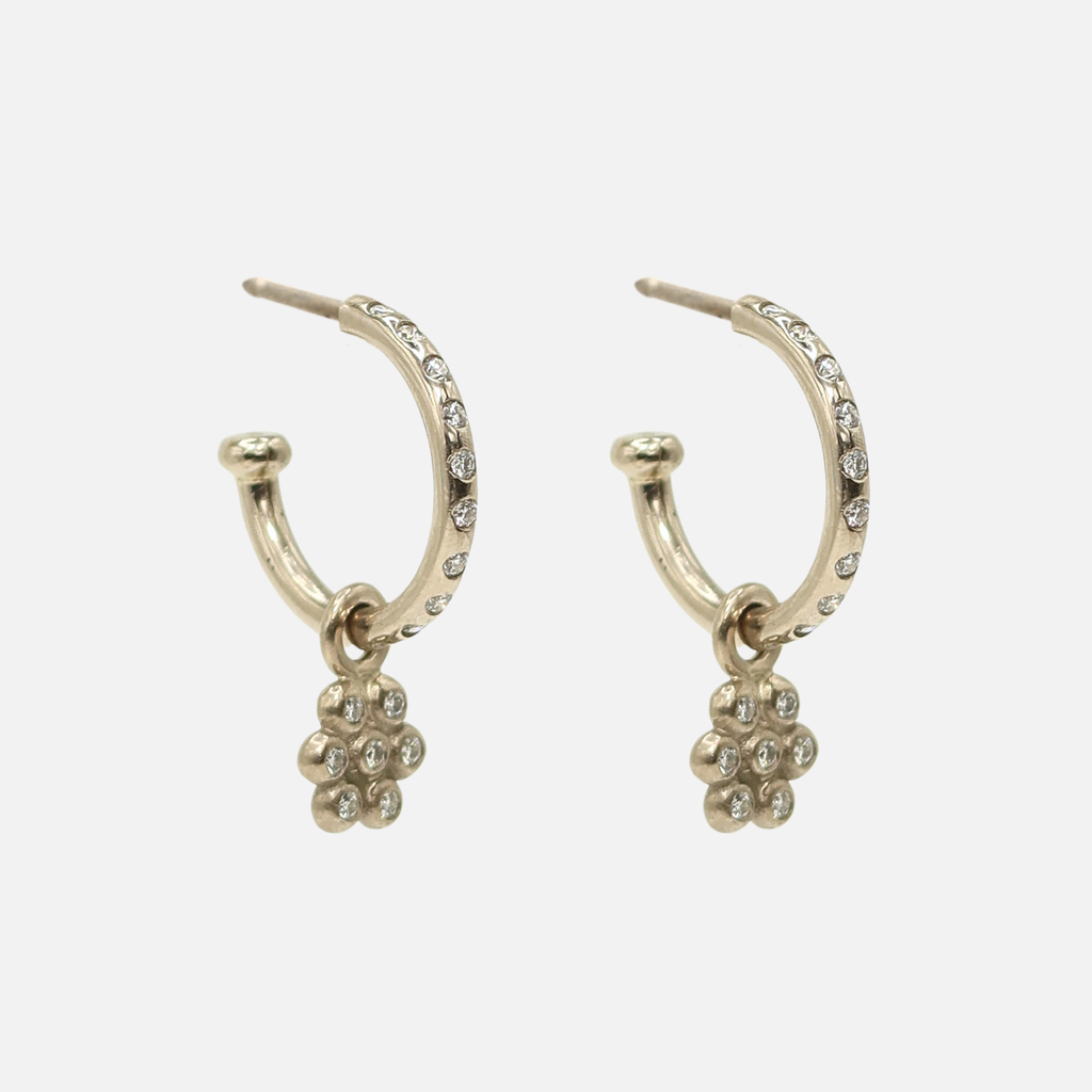 Snowdrop Small Drops with Diamonds in 18K Alpine Gold