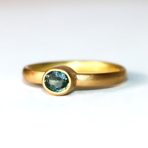 Sonoma Mini Oval Teal Sapphire Ring in 20K Peach Gold Reinstein Ross Goldsmiths