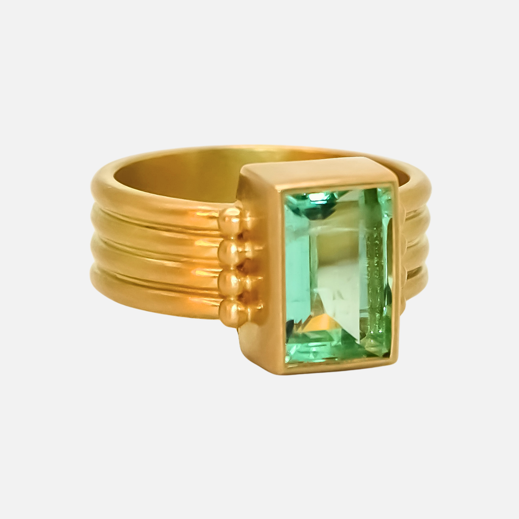 Penta Four Row Rectangular Emerald Ring in 20K Peach Gold