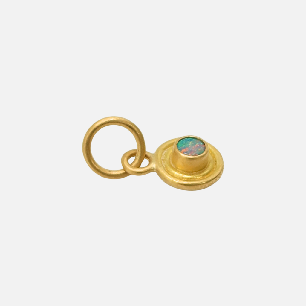 Dyan Round Opal Pendant in 20K Peach Gold