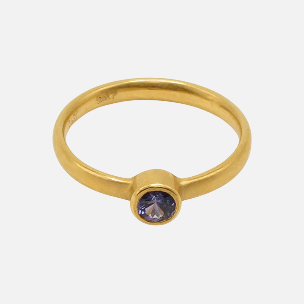Sonoma Mini Round Purple Sapphire Ring in 20K Peach Gold