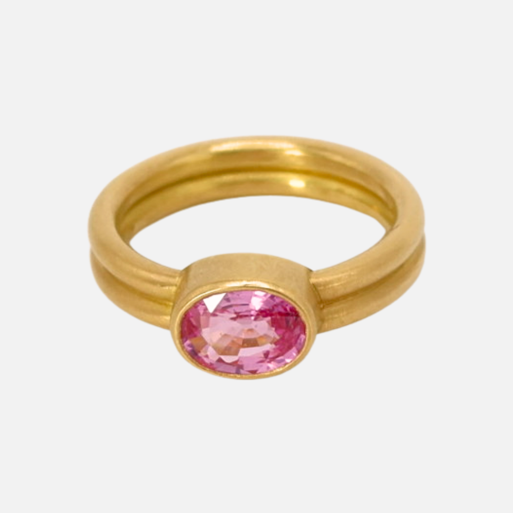 Leslie Oval Pink Sapphire Ring in 20K Peach Gold- 4mm