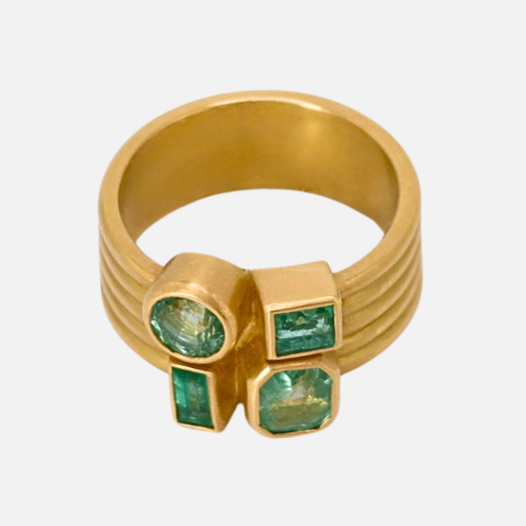 Penta Five Row Mosaic Light Emerald Ring in 20K Peach Gold