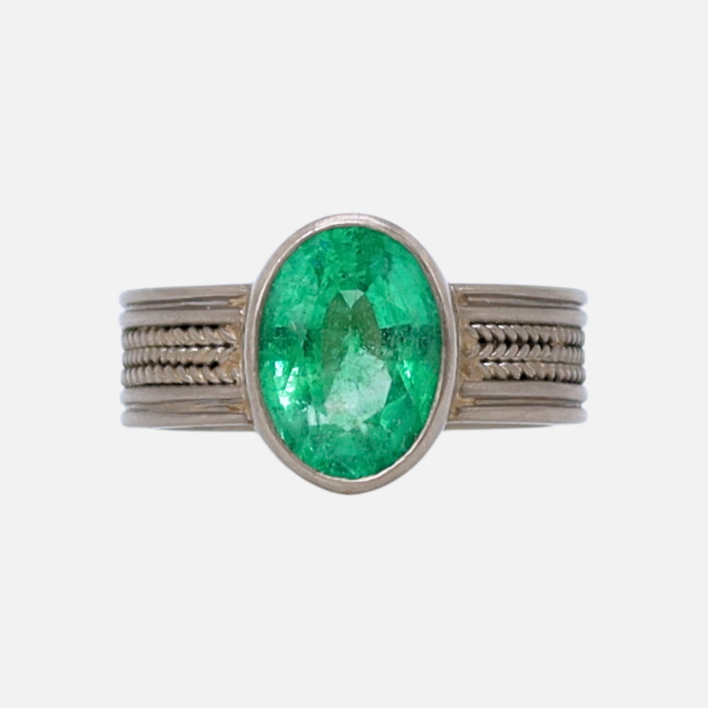 Regular Braid Three Row Oval Emerald Ring in 18K Alpine Gold