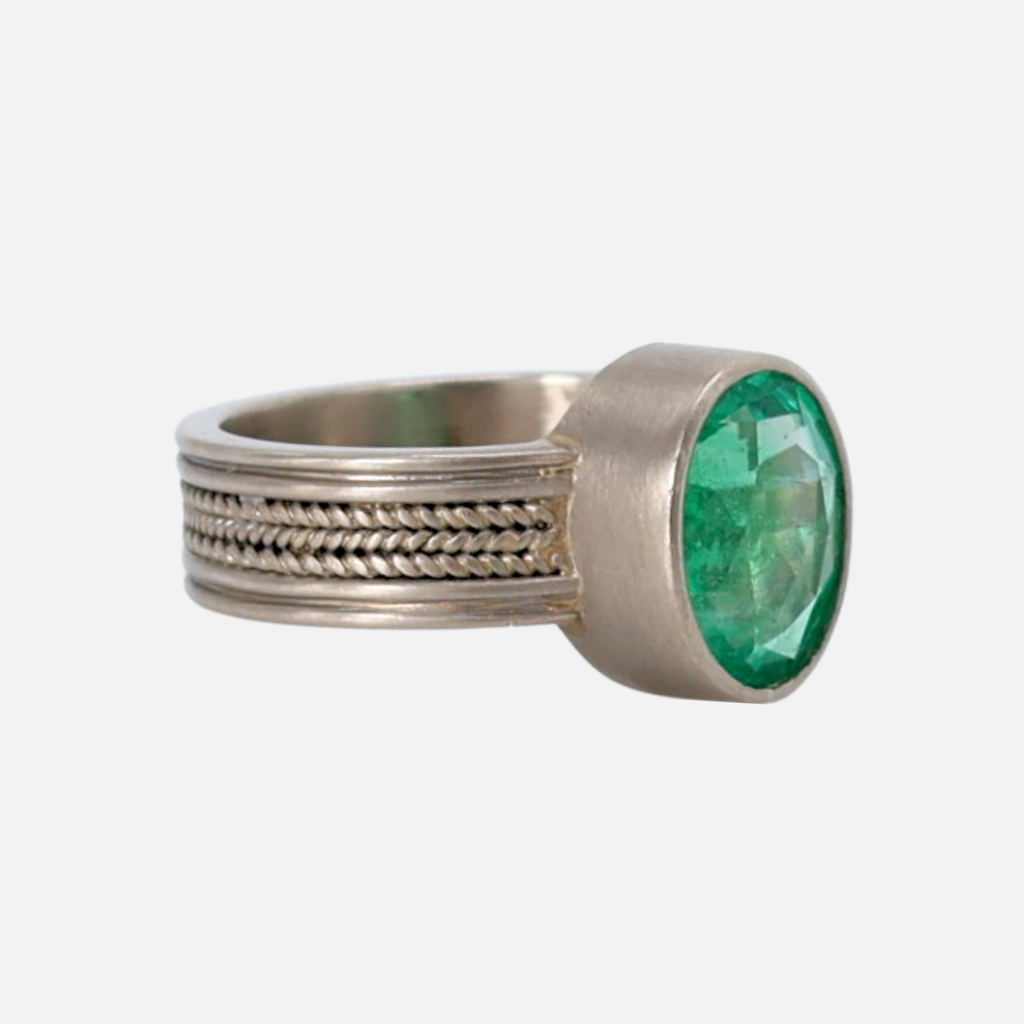 Regular Braid Three Row Oval Emerald Ring in 18K Alpine Gold