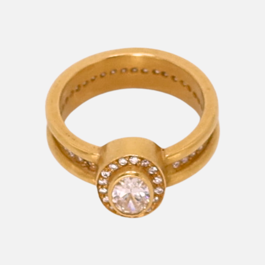 Shimmer Sahara Oval Diamond Ring in 22K Apricot Gold