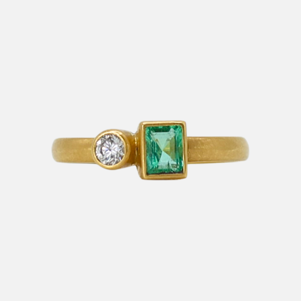 Sonoma Mini Toi Moi Emerald and Diamond Ring in 20K Peach Gold Reinstein Ross Goldsmiths