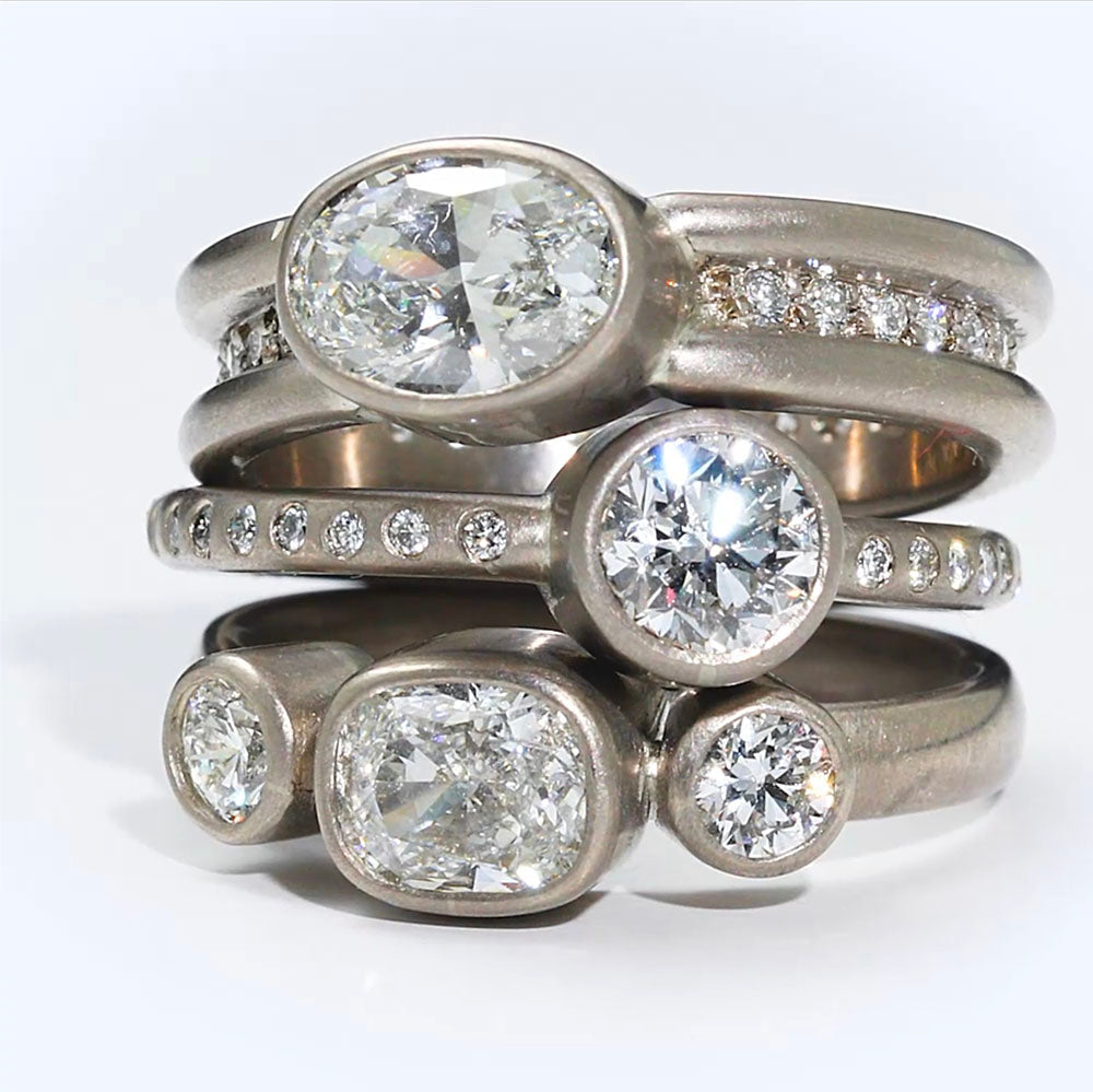 Shimmer Oval Diamond Ring in 18K Alpine Gold