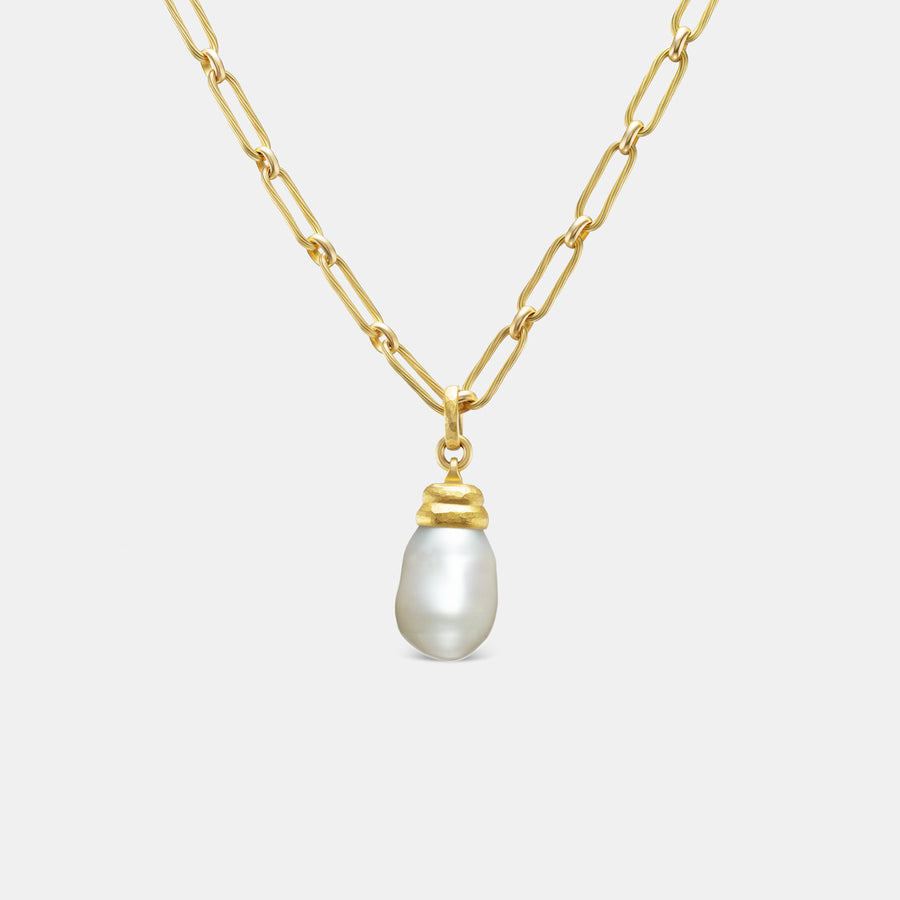 Duomo Stacked Freshwater Baroque Pearl Pendant in 22K Nectar Gold