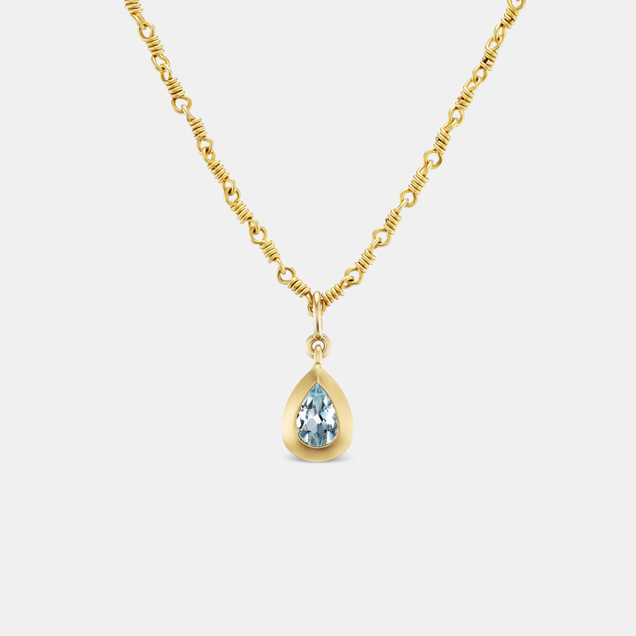 Duomo Pear Shape Aquamarine Pendant in 18K Yellow Gold
