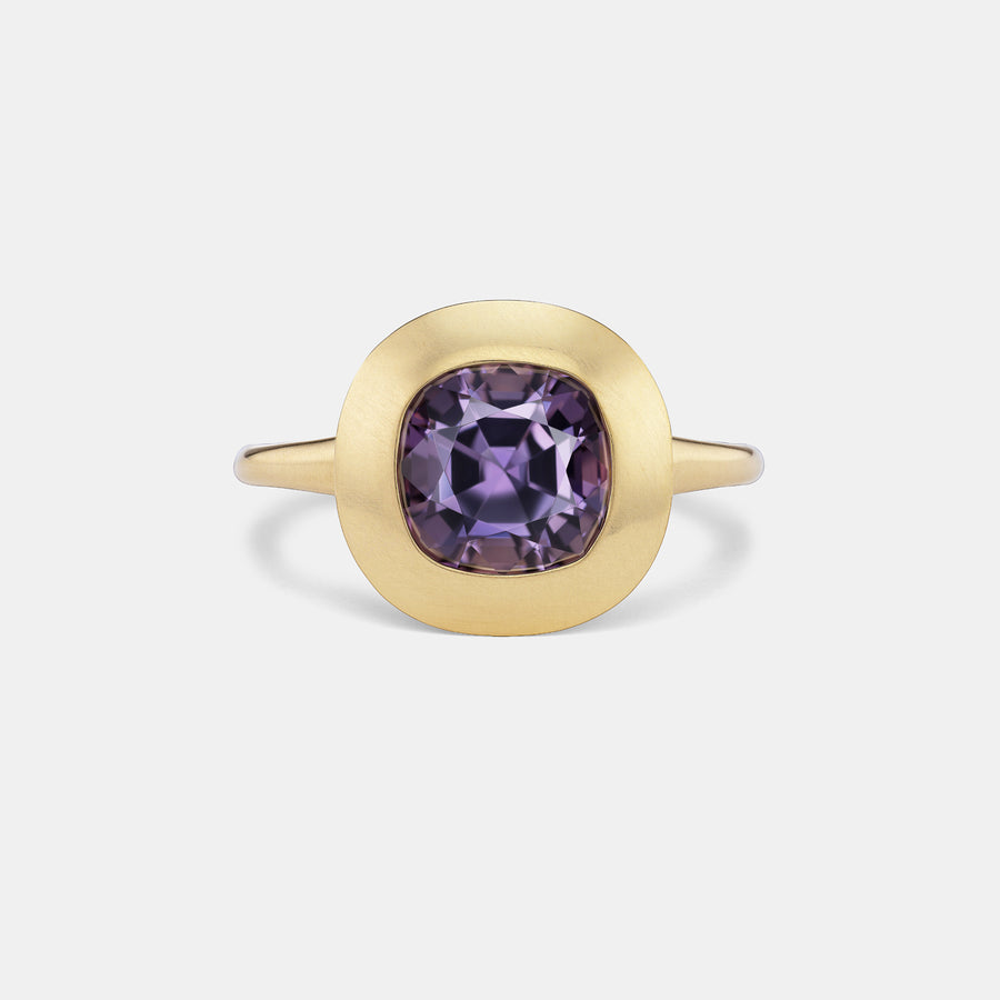 Duomo Purple-Grey Spinel Ring in 18K Yellow Gold