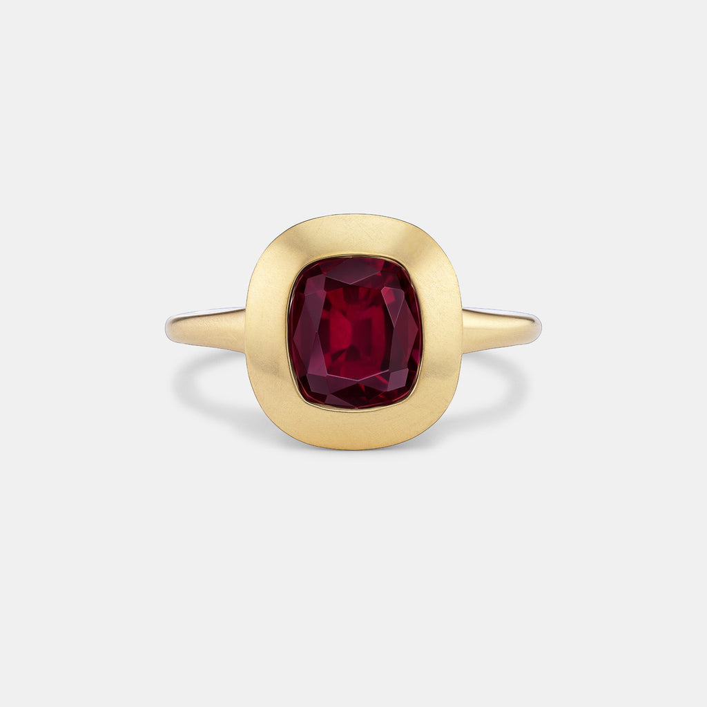 Duomo Dark Pink Tourmaline Ring in 18K Yellow Gold