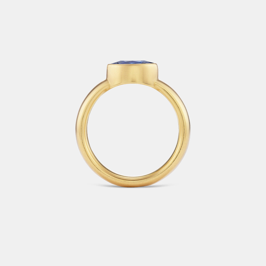 Sonoma Oval Ceylon Blue Sapphire Ring in 20K Peach Gold