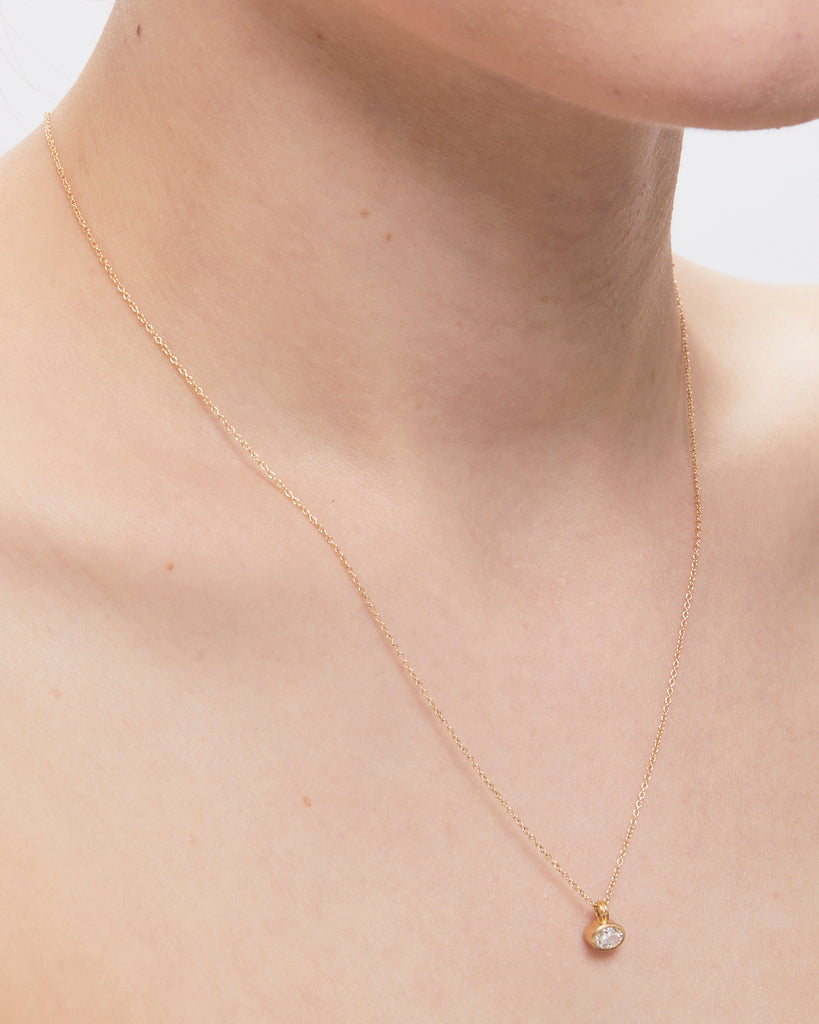 Dyan Large Oval Diamond Necklace in 20K Peach Gold- 18"