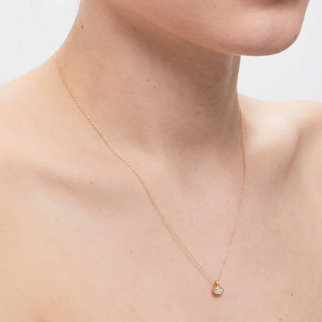 Dyan Small Oval Diamond Necklace in 20K Peach Gold- 18"