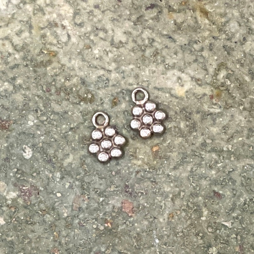 Snowdrop Large Drops with Diamonds in 18K Alpine Gold