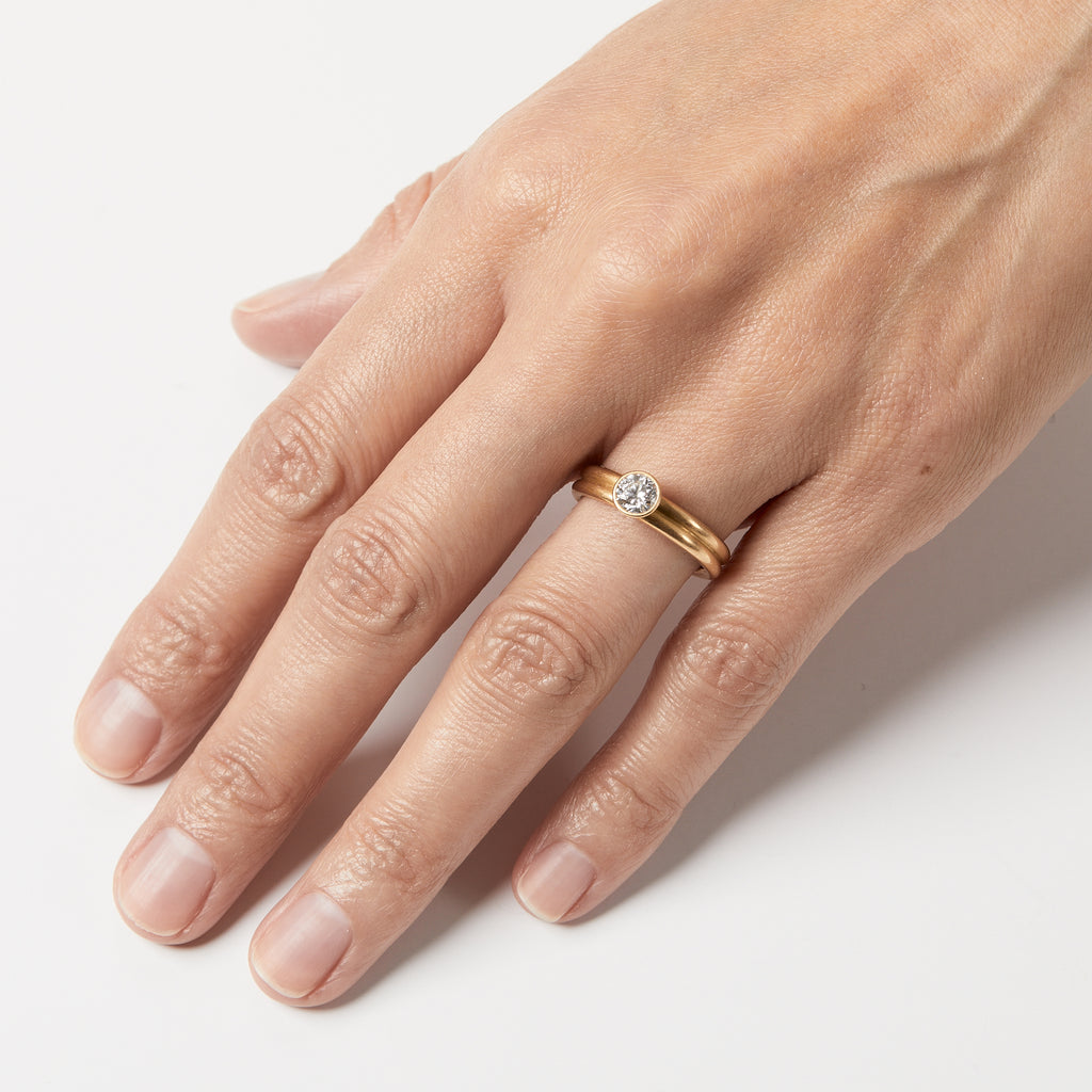 Leslie Round Diamond Ring in 20K Peach Gold- 4mm