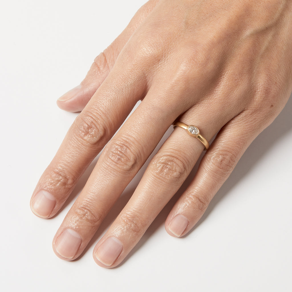 Sonoma Mini Oval Diamond Ring in 20K Peach Gold