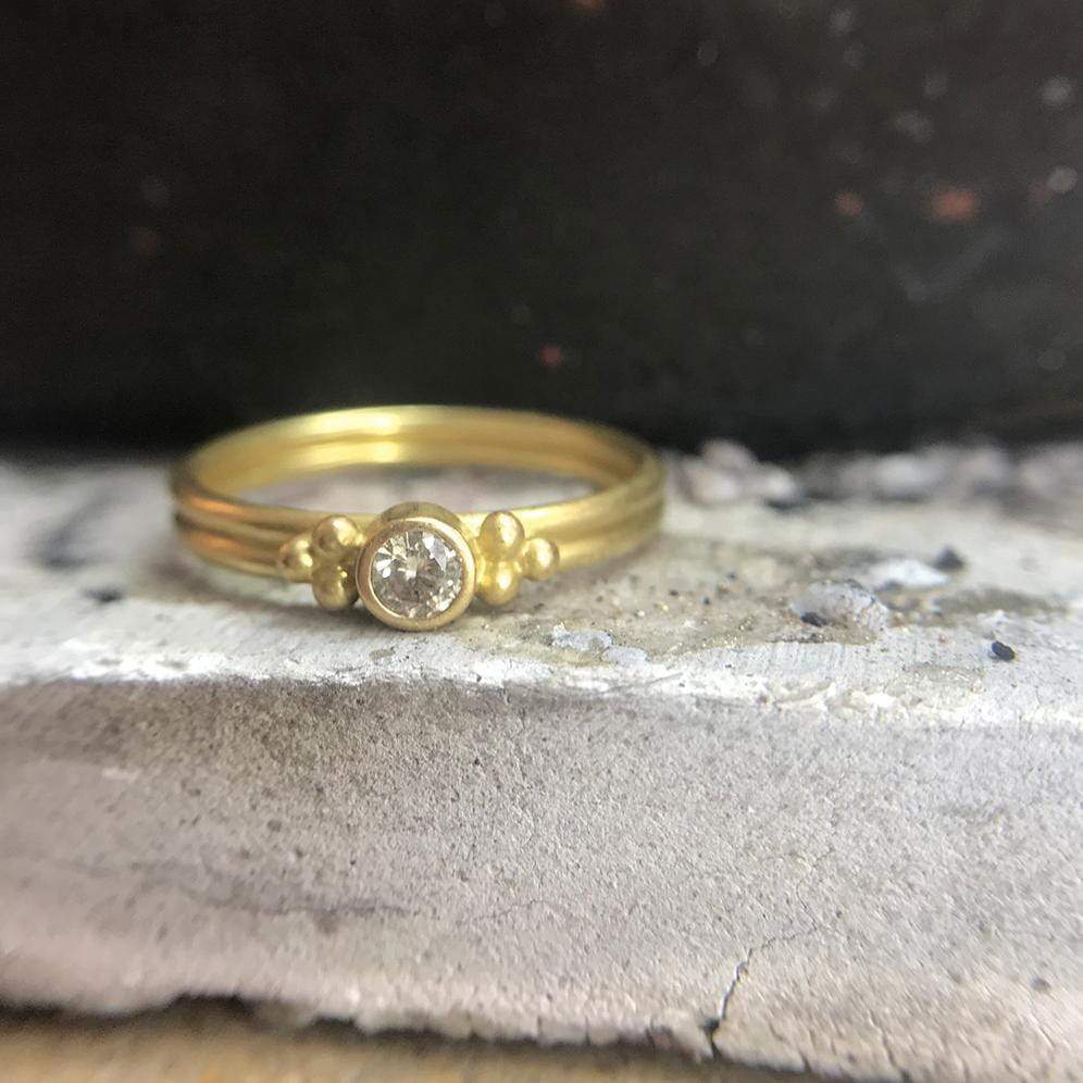 Dyan Round Diamond Ring in 20K Peach Gold