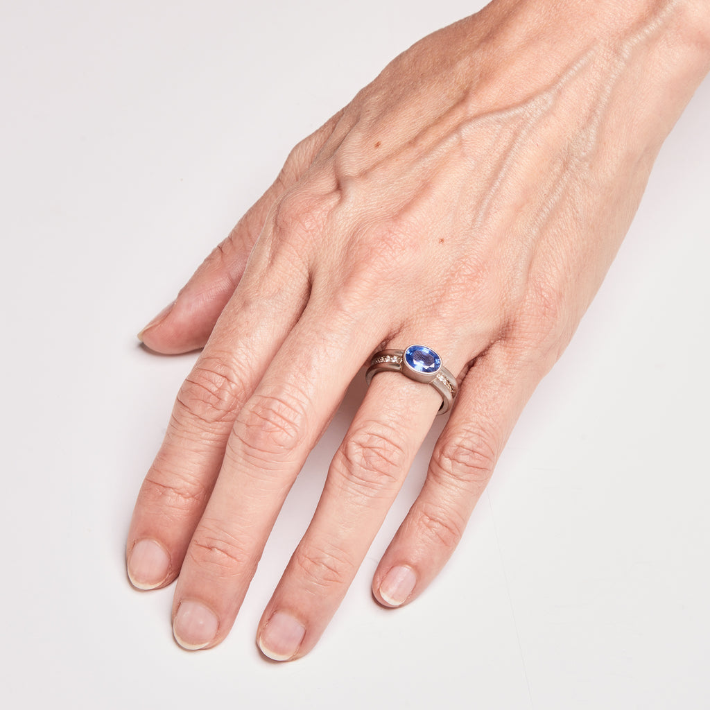 Shimmer Oval Blue Sapphire Ring in 18K Alpine Gold
