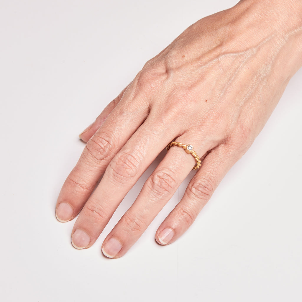 Ashley Grand Twist Diamond Ring in 20K Peach Gold Reinstein Ross Goldsmiths